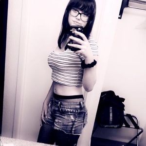 Meet your Posher, Chloe